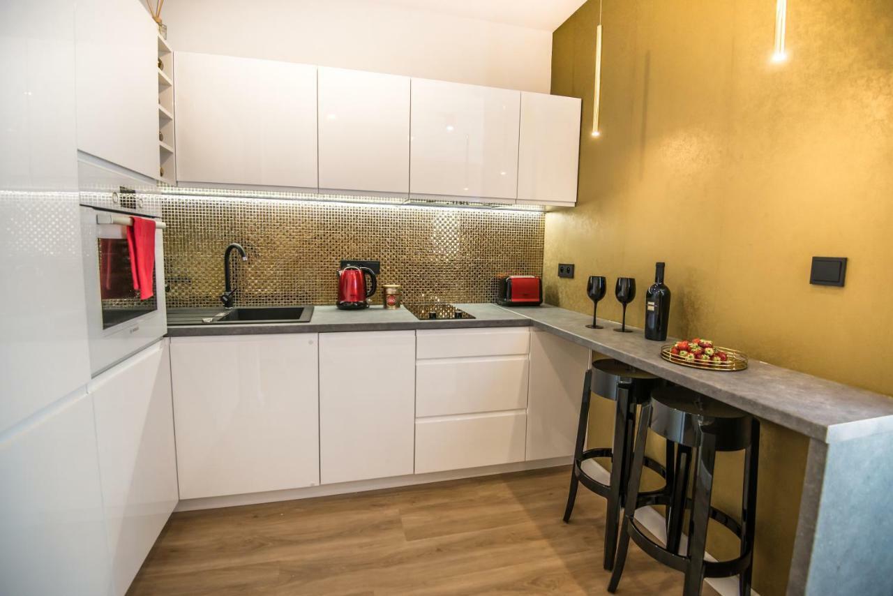Galaxy Garden Apartment Cracow- Shopping Mall 1Min, Underground Parking, Family Friendly, City Center Krasków Exterior foto