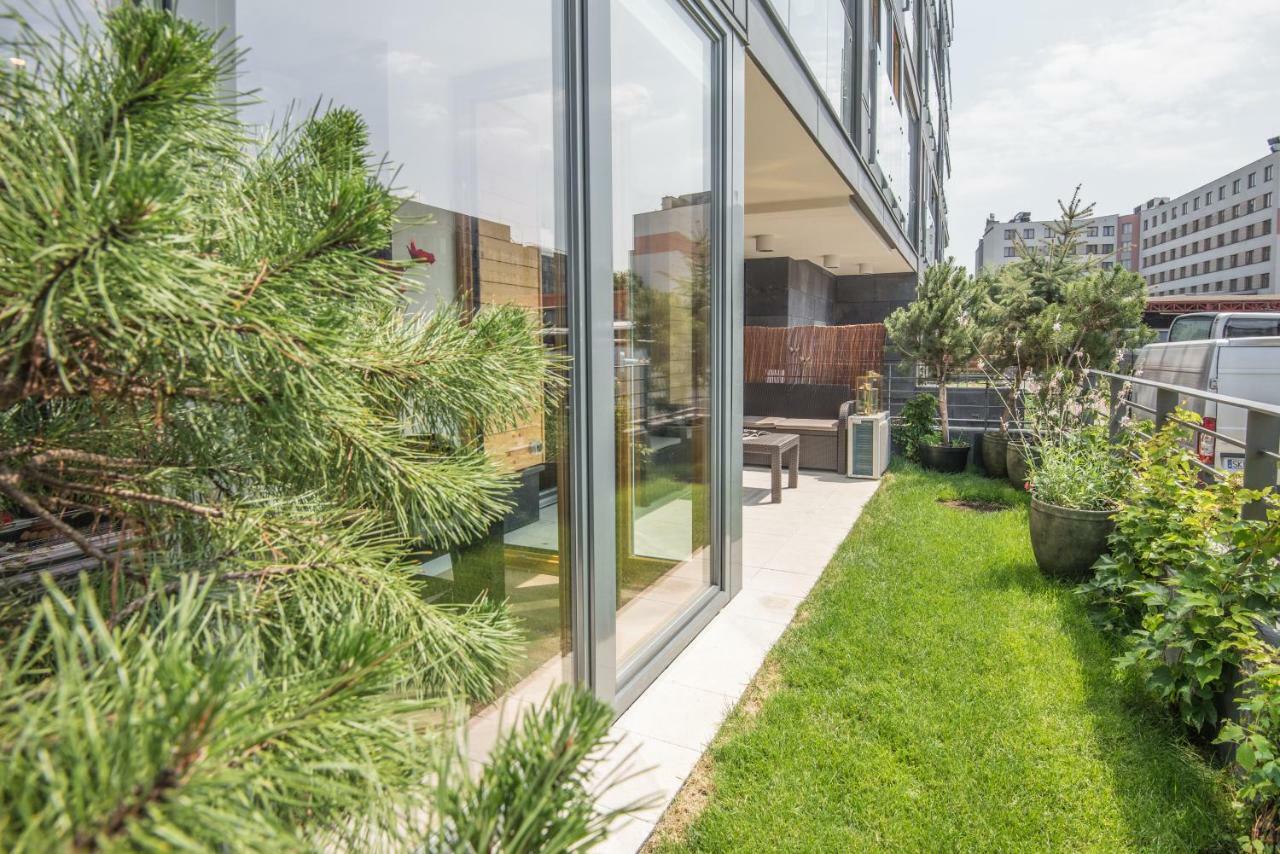 Galaxy Garden Apartment Cracow- Shopping Mall 1Min, Underground Parking, Family Friendly, City Center Krasków Exterior foto