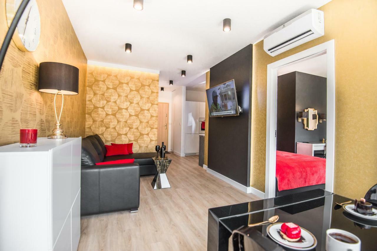 Galaxy Garden Apartment Cracow- Shopping Mall 1Min, Underground Parking, Family Friendly, City Center Krasków Exterior foto